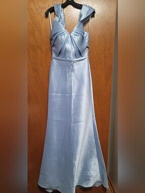 RENE RUIZ Elegant Light Blue i Dress Size 4